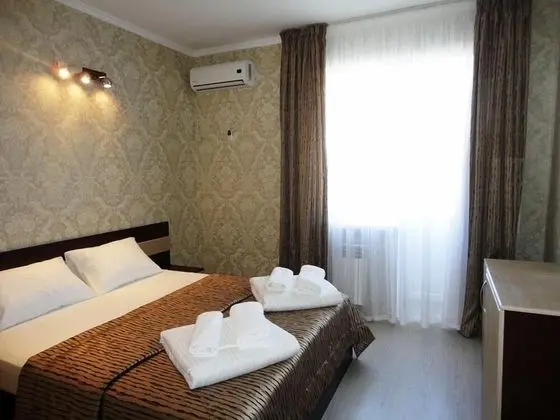 Standard Tek Büyük Yataklı Oda