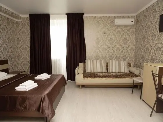 Üç Kişilik Oda