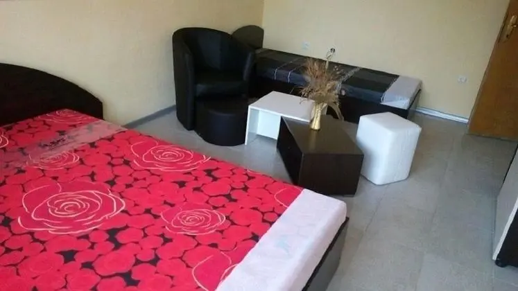 Basic Üç Kişilik Oda, 1 Yatak Odası