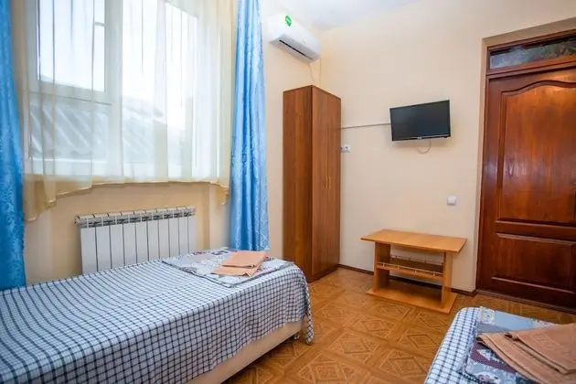 Basic Tek Büyük veya İki Ayrı Yataklı Oda, Ortak Banyo
