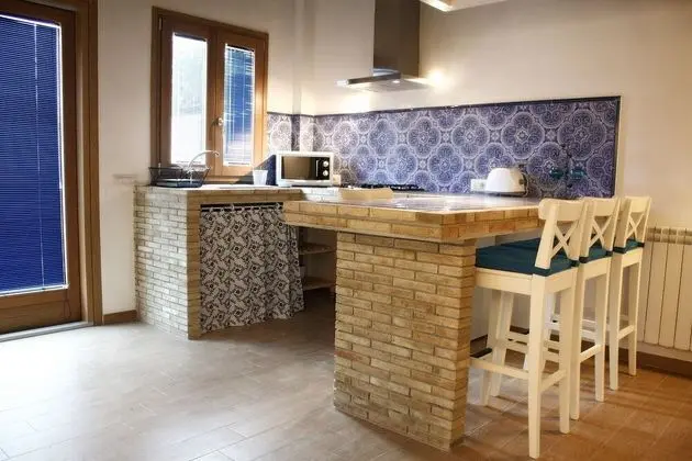Basic Apart Daire, Bahçe Manzaralı