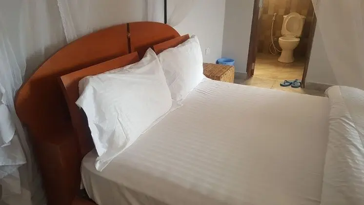Tek Kişilik Oda, Ortak Banyo