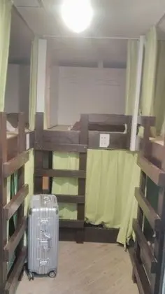 Standard Ortak Ranzalı Oda, Sadece kadınlar için, Ortak Banyo