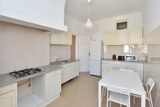 Comfort Tek Büyük Yataklı Oda, Ortak Banyo