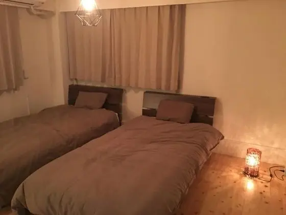 İki Ayrı Yataklı Oda, Sigara İçilmez, Ortak Banyo