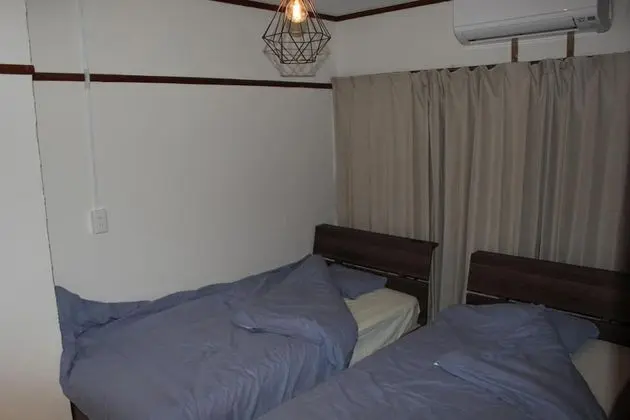 İki Ayrı Yataklı Oda, Sigara İçilmez, Ortak Banyo