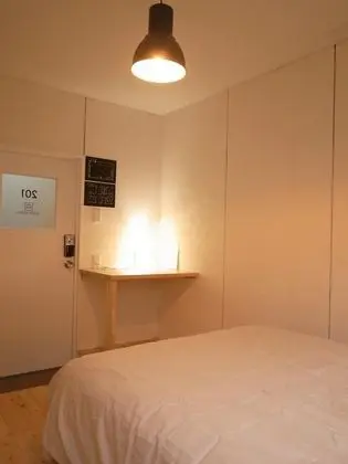 Tek Büyük Yataklı Oda, Sigara İçilmez, Ortak Banyo