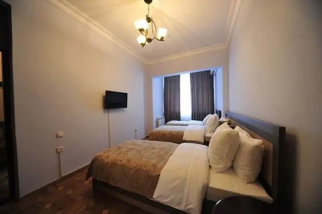 Comfort Üç Kişilik Oda, 1 Yatak Odası, Özel Banyo, Bahçe Manzaralı