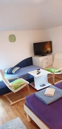 Üç Kişilik Oda