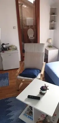 Üç Kişilik Oda