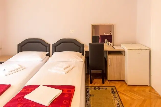 Basic Tek Büyük Yataklı Oda, 1 En Büyük (King) Boy Yatak