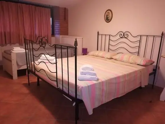 Tek Büyük Yataklı Oda, Ortak Banyo