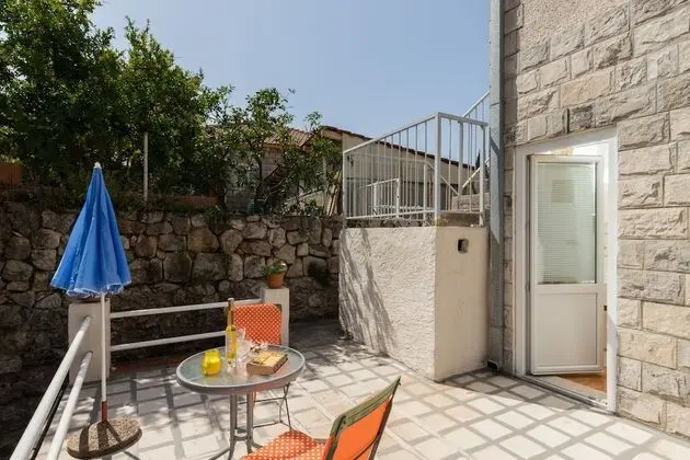 Tek Kişilik Oda (Single Room with Shared Bathroom no2)