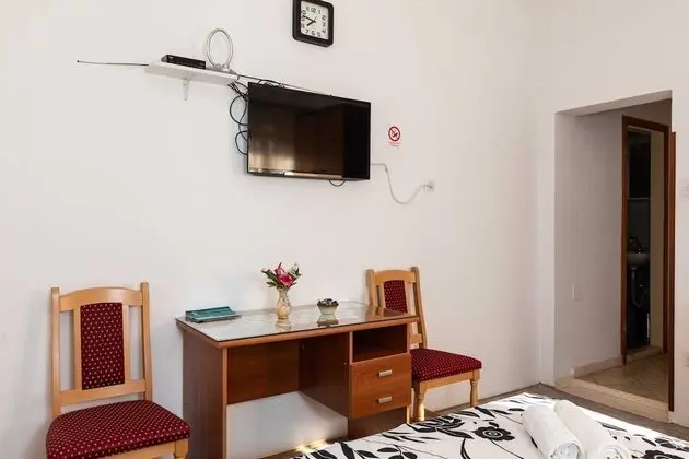 Tek Büyük Yataklı Oda (Double Room)