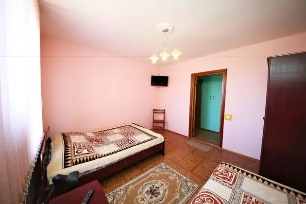 Standard Üç Kişilik Oda, Ortak Banyo