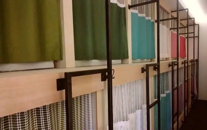 Basic Ortak Ranzalı Oda, Sadece kadınlar için, Sigara İçilmez