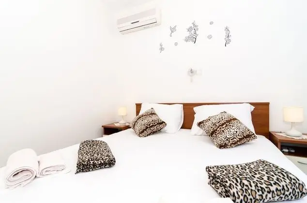 Tek Büyük Yataklı Oda, Balkon, Deniz Manzaralı