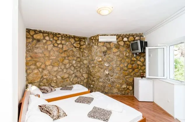 Üç Kişilik Oda, Balkon, Deniz Manzaralı