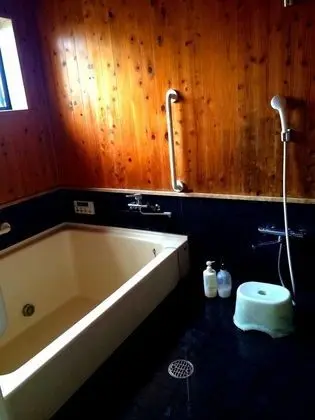 Economy Dört Kişilik Oda, 4 Yatak Odası, Kanal Manzaralı, Denize Bakan (for 3 Guests)