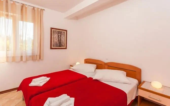 Basic Apart Daire, 1 Yatak Odası, Zemin Kat (2)