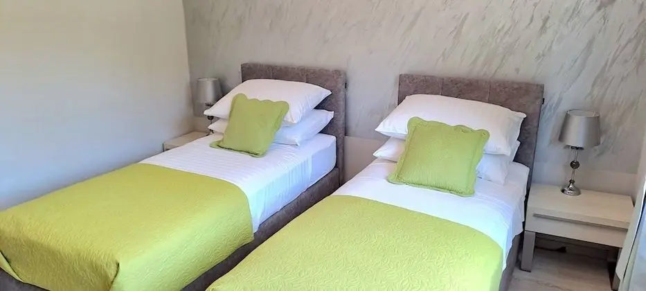 İki Ayrı Yataklı Oda