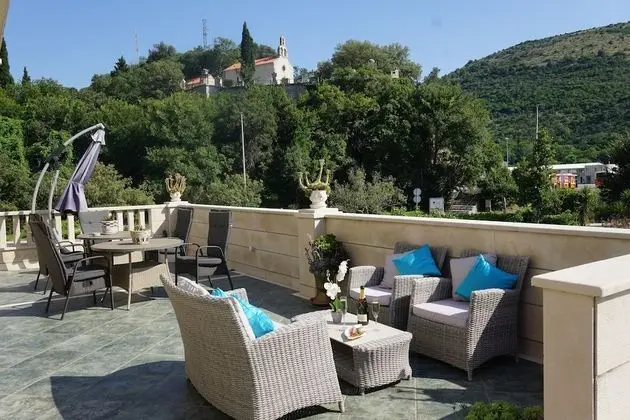 Tek Büyük Yataklı Oda, Balkon