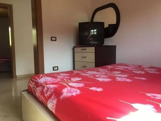 Tek Büyük Yataklı Oda, 1 Çift Kişilik Yatak