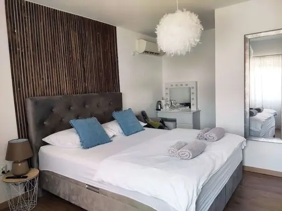 Standard Tek Büyük Yataklı Oda