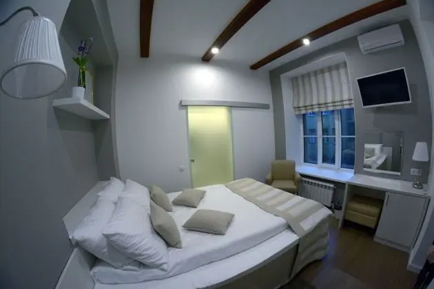 Comfort Tek Büyük veya İki Ayrı Yataklı Oda