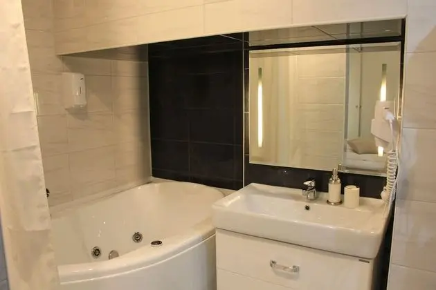 Comfort Tek Büyük veya İki Ayrı Yataklı Oda