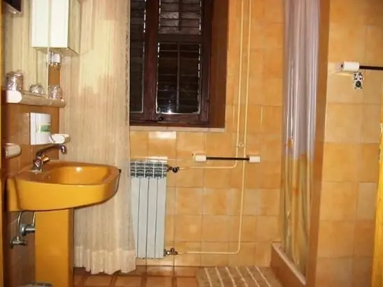 Tek Büyük Yataklı Oda (Double Room No1)