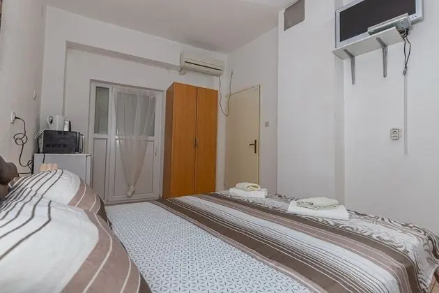 Tek Büyük Yataklı Oda