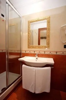 İki Ayrı Yataklı Oda, 2 Tek Kişilik Yatak