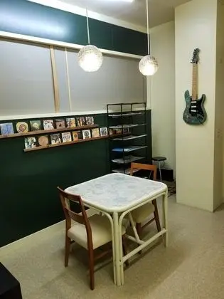 Family Dört Kişilik Oda, Sigara İçilmez