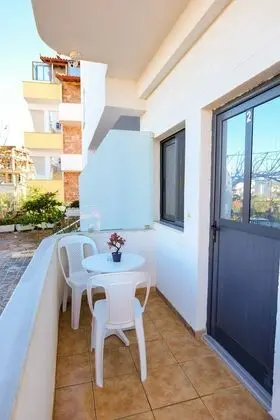 Dört Kişilik Oda, Balkon