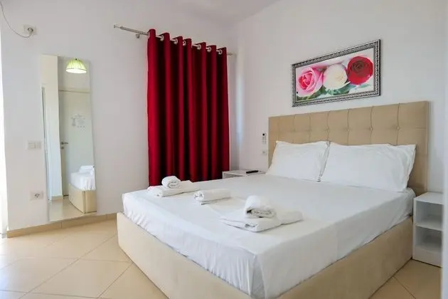 Tek Büyük Yataklı Oda, Balkon