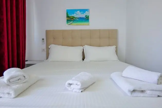 Tek Büyük Yataklı Oda, Balkon