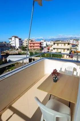 Tek Büyük Yataklı Oda, Balkon