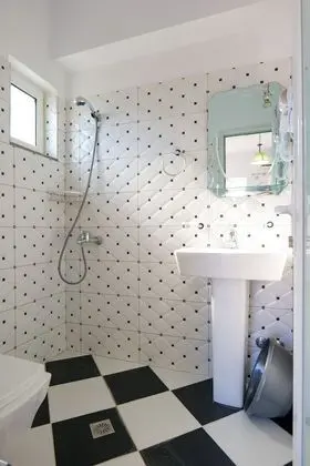 Tek Büyük Yataklı Oda, Balkon