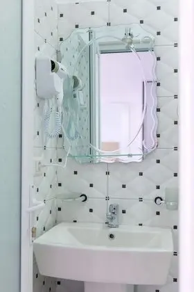 Tek Büyük Yataklı Oda, Balkon