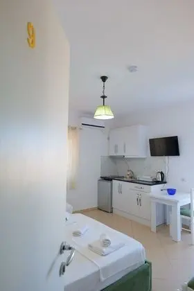 Üç Kişilik Oda, Balkon