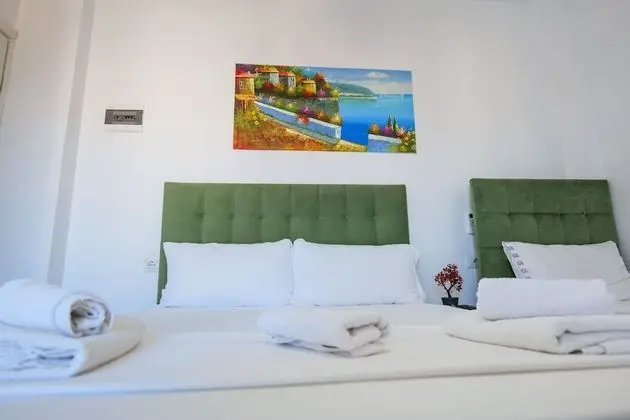 Üç Kişilik Oda, Balkon