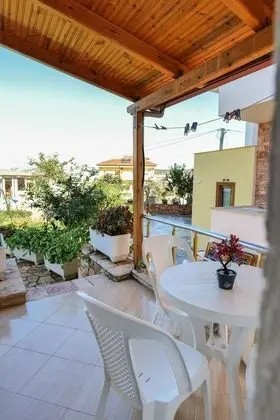 Üç Kişilik Oda, Balkon