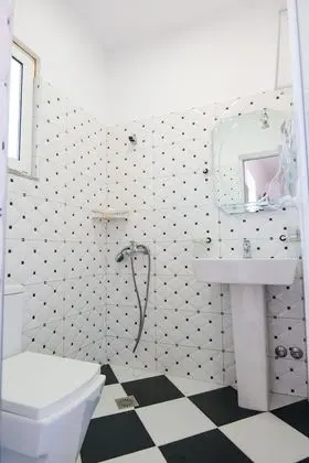 Üç Kişilik Oda, Balkon