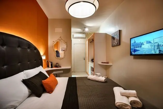 Standard Tek Büyük Yataklı Oda