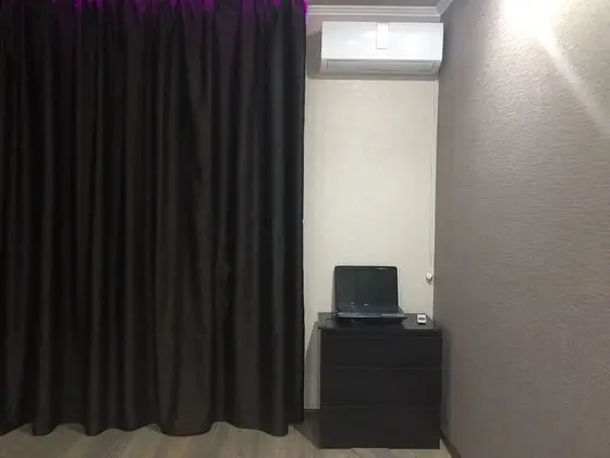 Deluxe Apart Daire, Zemin Kat