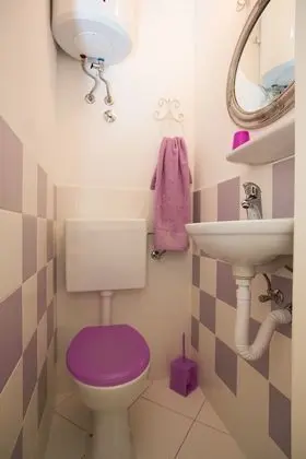 Tek Kişilik Oda, Ortak Banyo