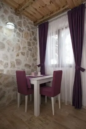 Deluxe Stüdyo, Teras, Havuz Manzaralı