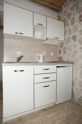 Deluxe Stüdyo, Teras, Havuz Manzaralı