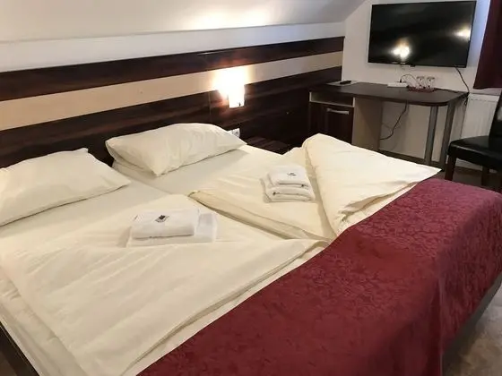 Economy Tek Büyük Yataklı Oda, 1 Çift Kişilik Yatak, Buzdolabı